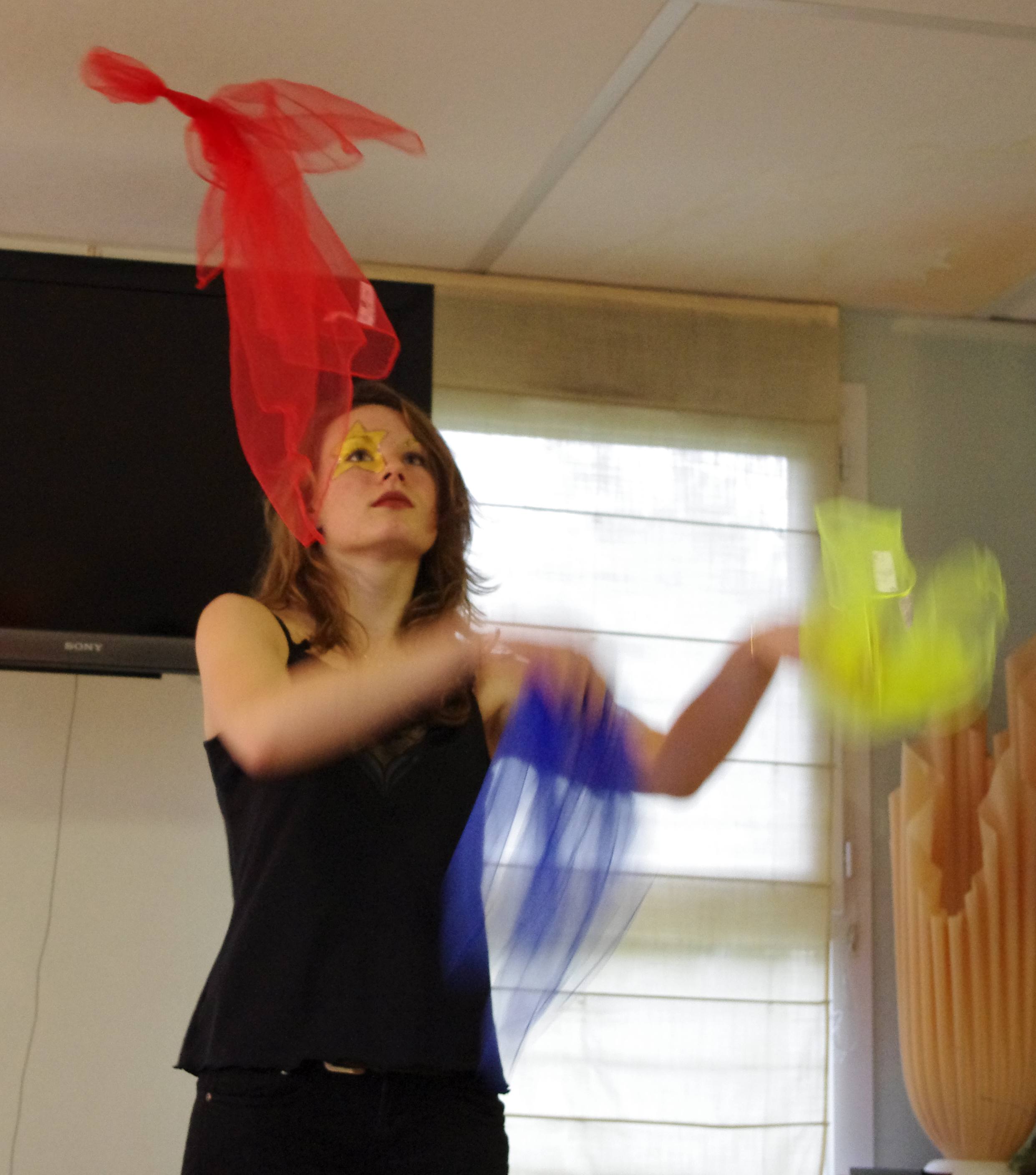 Marie et les foulards